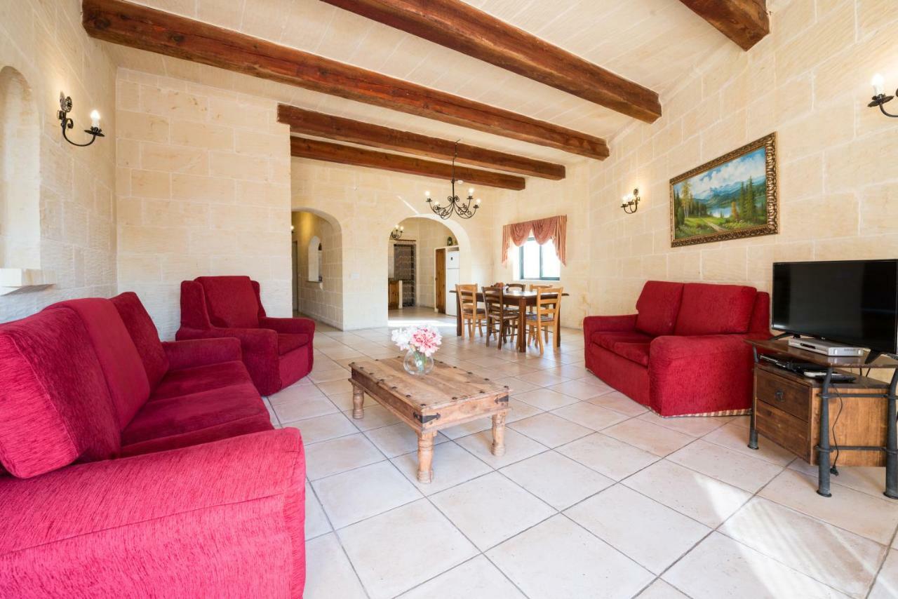 Sunset - Holiday Farmhouse With Large Private Pool In Island Of Gozo Nadur Exterior foto